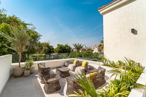 Villa à vendre à  Jumeirah Islands, Dubai, EAU 5 chambres, 547 m2 № 696022 - photo 9