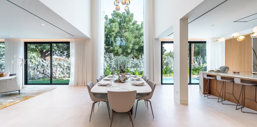 Villa à Jumeirah Islands, Dubai, EAU: 5 chambres, 547 m2 № 696022