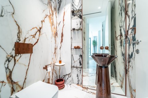 Villa à vendre à  Jumeirah Islands, Dubai, EAU 5 chambres, 547 m2 № 696022 - photo 23