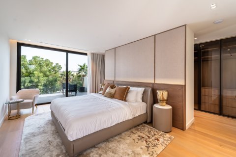 Villa à vendre à  Jumeirah Islands, Dubai, EAU 5 chambres, 547 m2 № 696022 - photo 17