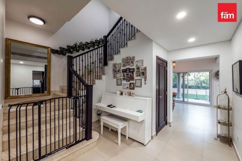 Řadový dům v Dubai, SAE 3 ložnice, 283.7 m² Č.: 630496 - fotografie 3