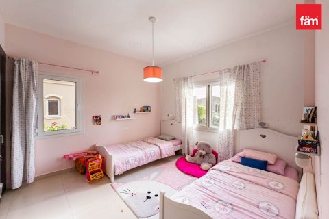 Řadový dům v Dubai, SAE 3 ložnice, 283.7 m² Č.: 630496 - fotografie 11