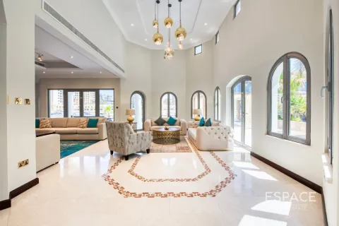 וילה למכירה ב Palm Jumeirah, Dubai, איחוד האמירויות  4 חדרי שינה, 465 מ"ר, מספר 649769 - תמונה 5