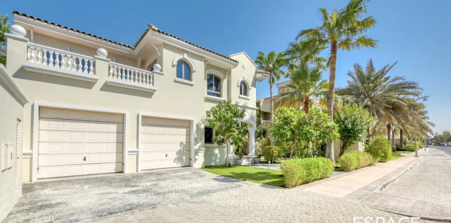 וילה ב Palm Jumeirah, Dubai, איחוד האמירויות 4 חדרי שינה, 465 מ"ר מספר 649769
