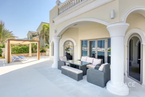 וילה למכירה ב Palm Jumeirah, Dubai, איחוד האמירויות  4 חדרי שינה, 465 מ"ר, מספר 649769 - תמונה 13
