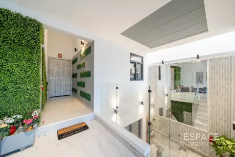 Townhouse sa Al Furjan, Dubai, UAE 4 silid-tulugan, 343 sq.m. № 649767 - larawan 9