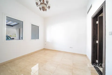 Townhouse in Al Furjan, Dubai, UAE 4 bedrooms, 287 sq.m. № 649768 - photo 11