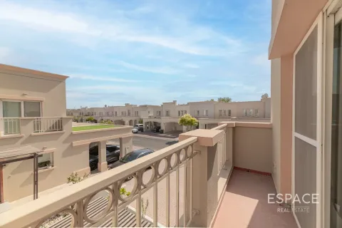 Villa in The Springs, Dubai, UAE 2 bedrooms, 167 sq.m. № 649766 - photo 13