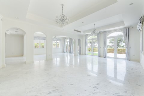 וילה להשכרה ב Jumeirah Golf Estates, Dubai, איחוד האמירויות  5 חדרי שינה, 781.96 מ"ר, מספר 751118 - תמונה 4
