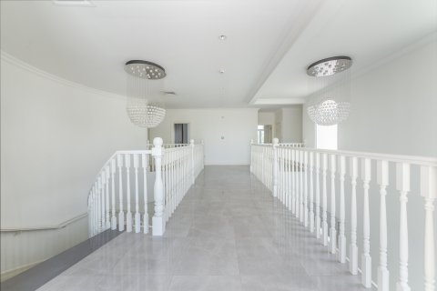 וילה להשכרה ב Jumeirah Golf Estates, Dubai, איחוד האמירויות  5 חדרי שינה, 781.96 מ"ר, מספר 751118 - תמונה 18