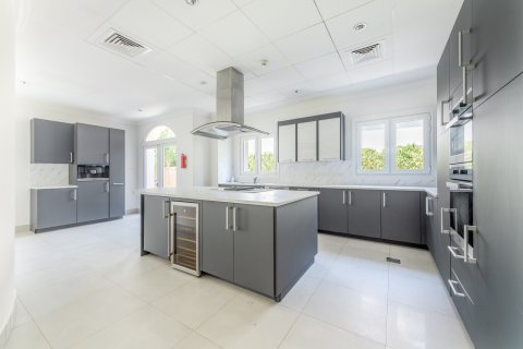 וילה להשכרה ב Jumeirah Golf Estates, Dubai, איחוד האמירויות  5 חדרי שינה, 781.96 מ"ר, מספר 751118 - תמונה 3