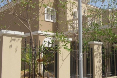 Townhouse in Jumeirah Village Circle, Dubai, UAE 3 bedrooms, 317 sq.m. № 718109 - photo 14