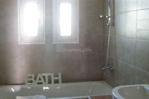 Townhouse in Jumeirah Village Circle, Dubai, UAE 3 bedrooms, 317 sq.m. № 718109 - photo 18