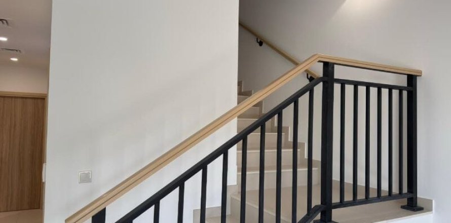 ویلا در Dubai Land، Dubai ، امارات متحده عربی 4 خوابه ، 261 متر مربع.  شماره 718107