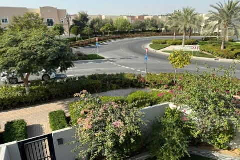 ویلا برای اجاره در Dubai Land، Dubai، امارات متحده عربی 4 خوابه ، 261 متر مربع ، شماره 718107 - تصویر 9