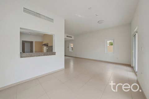 Üürile anda villa asukohaga Dubai, AÜE: 3 magamistoaga, 204.76 m² Nr 733657 - pilt 7