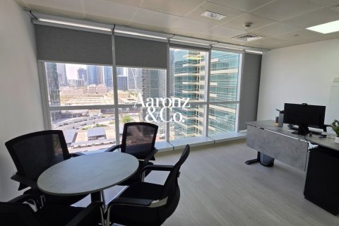 Opisina sa Jumeirah Lake Towers, Dubai, UAE 126 sq.m. № 715742