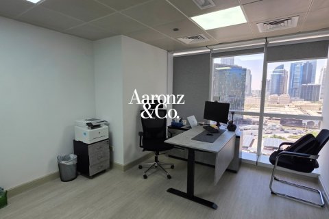 Zyrë në Jumeirah Lake Towers, Dubai, Emiratet e Bashkuara Arabe 126 m2. № 715742 - Foto 7