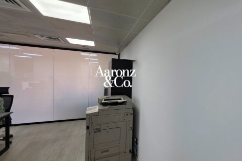 Офис Джумейра Лейк Тауэрс, Дубай, БАӘ-да 126 м² № 715742 - фото 11