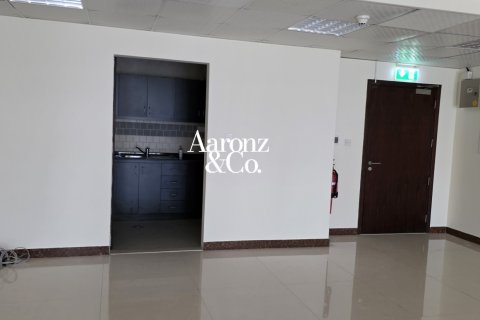 Oficiu de închiriat în Jumeirah Lake Towers, Dubai, EAU 79 mp. №715743 - poză 5