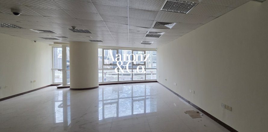 Kontor asukohaga Jumeirah Lake Towers, Dubai, AÜE: 79 m² Nr 715743