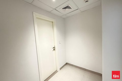 Apartment in Umm Suqeim, Dubai, UAE 3 bedrooms, 175.5 sq.m. № 687946 - photo 22