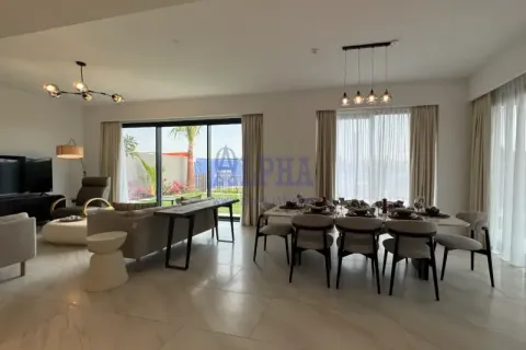 Townhouse in Al Hamra Village, Ras Al Khaimah, UAE 3 bedrooms, 201.6 sq.m. № 687951 - photo 13