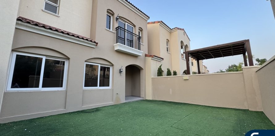 Townhouse sa Dubai Land, UAE 3 silid-tulugan, 169 sq.m. № 685163