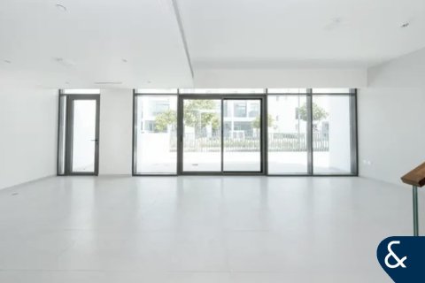 Willa do wynajęcia w Arabian Ranches 3, Dubai, ZEA 4 sypialnie, 301 mkw., nr 685168 - zdjęcie 4