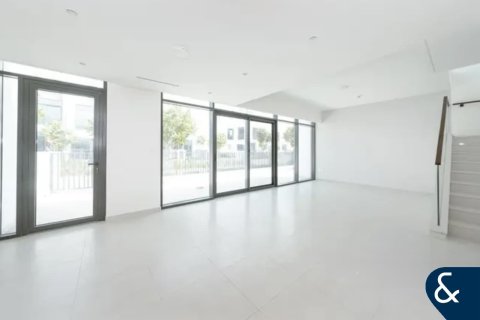 Willa do wynajęcia w Arabian Ranches 3, Dubai, ZEA 4 sypialnie, 301 mkw., nr 685168 - zdjęcie 5