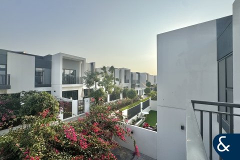 Shtëpi në qytet në Dubai Land, Dubai, Emiratet e Bashkuara Arabe 3 dhoma gjumi, 183 m2. № 685165 - Foto 11