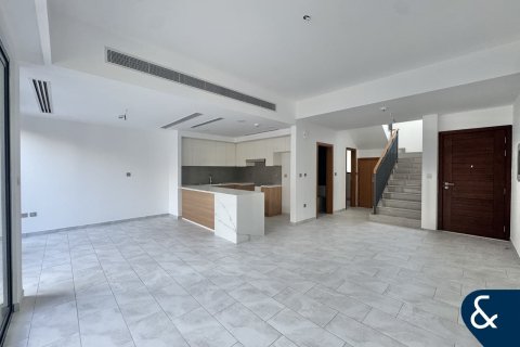 Shtëpi në qytet në Dubai Land, Dubai, Emiratet e Bashkuara Arabe 3 dhoma gjumi, 183 m2. № 685165 - Foto 4