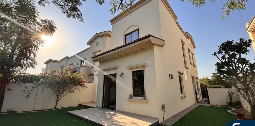 Villa em Reem, Dubai, EAU 4 quartos, 250 m2 № 685233