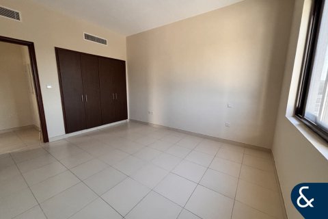 Villa para arrendamento em Reem, Dubai, EAU 4 quartos, 250 m2 № 685233 - foto 12