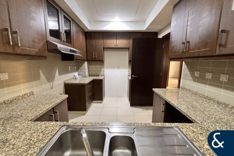 Villa para arrendamento em Reem, Dubai, EAU 4 quartos, 250 m2 № 685233 - foto 5