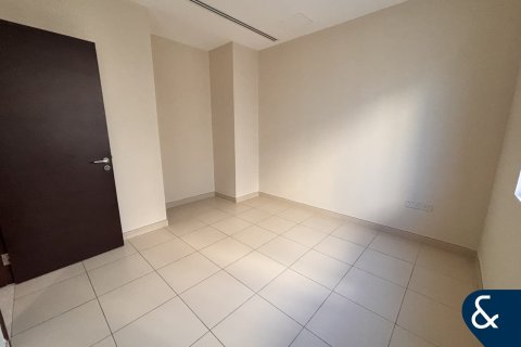 Villa para arrendamento em Reem, Dubai, EAU 4 quartos, 250 m2 № 685233 - foto 7