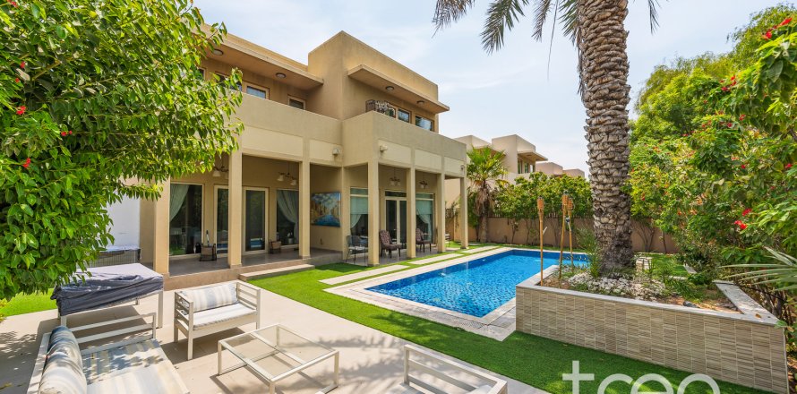 Villa asukohaga Arabian Ranches, Dubai, AÜE: 3 magamistoaga, 298.78 m² Nr 733123