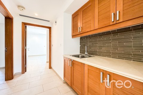 Vila di Jumeirah Park, Dubai, UAE 3 bilik tidur, 327.67 meter persegi № 733121 - foto 11