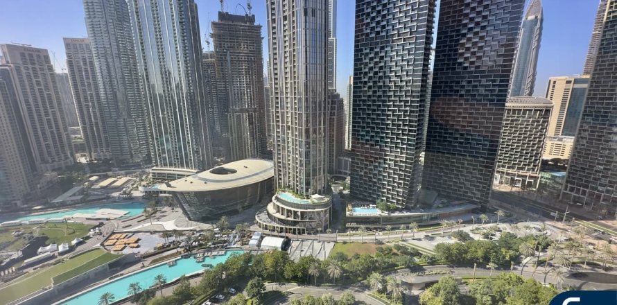 Apartment in THE RESIDENCE BURJ KHALIFA in Downtown Dubai (Downtown Burj Dubai), UAE 1 bedroom, 102 sq.m. № 671652