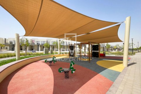 Villa til salg i Dubai South (Dubai World Central), Dubai, UAE 3 soveværelser, 185 kvm № 682857 - foto 2