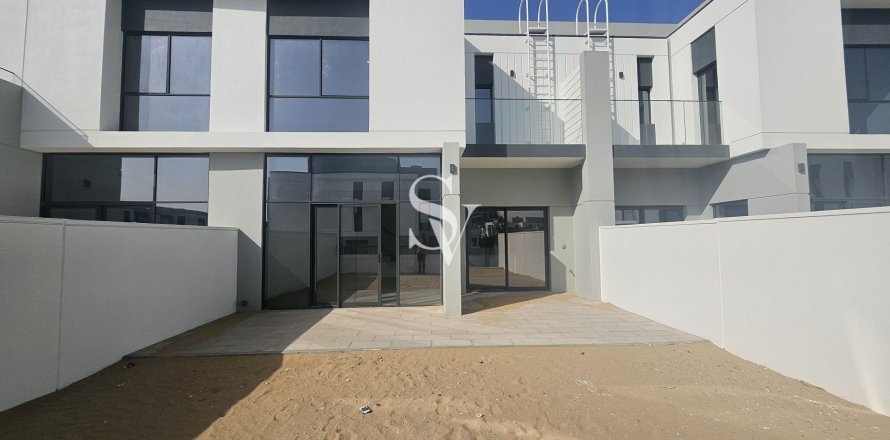 阿联酋 Dubai Al Furjan 联排别墅  3 卧, 255 平方米 , 编号 698778