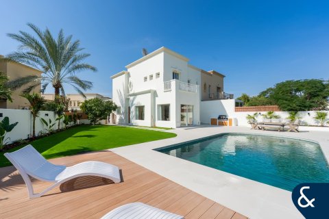 Huvila The Springs, Dubai, Arabiemiraatit 3 makuuhuonetta, 463 m2 № 685033