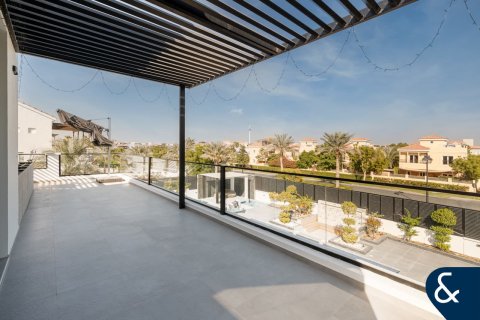 فيلا للبيع في فيلات، دبي، الإمارات العربية المتحدة 5 غرفة نوم ، 780 متر مربع ، رقم 685045 - صورة 13