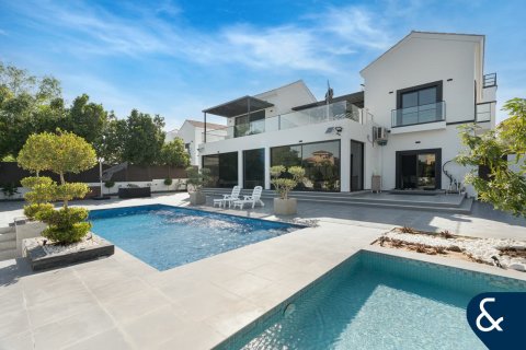 فيلا للبيع في فيلات، دبي، الإمارات العربية المتحدة 5 غرفة نوم ، 780 متر مربع ، رقم 685045 - صورة 15