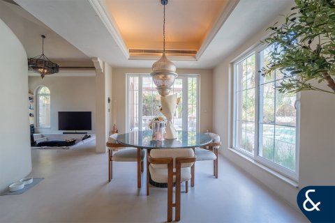 Villa zum Verkauf in Arabian Ranches, Dubai, VAE 5 Schlafzimmer, 376 m2 Nr. 685046 - Foto 8