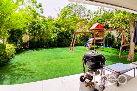 Üürile anda villa asukohaga The Springs, Dubai, AÜE: 3 magamistoaga, 348.39 m² Nr 733553 - pilt 16