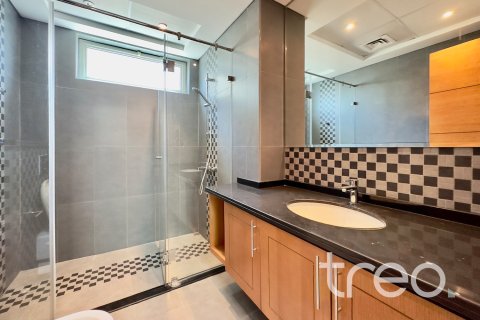 Villa te huur in Jumeirah Park, Dubai, VAE 4 slaapkamers, 386.2 vr.m., nr 733554 - foto 11