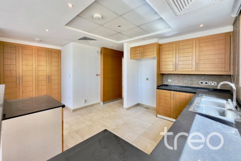Villa te huur in Jumeirah Park, Dubai, VAE 4 slaapkamers, 386.2 vr.m., nr 733554 - foto 6
