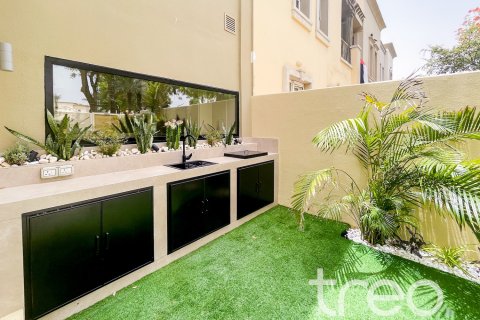 Vila v The Springs, Dubai, SAE 3 ložnice, 235.6 m² Č.: 733555 - fotografie 3