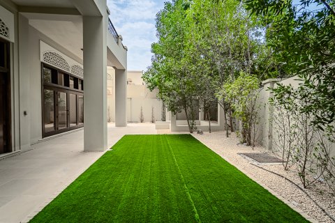 Villa til salg i Al Wasl, Dubai, UAE 6 soveværelser, 1181 kvm № 734232 - foto 21